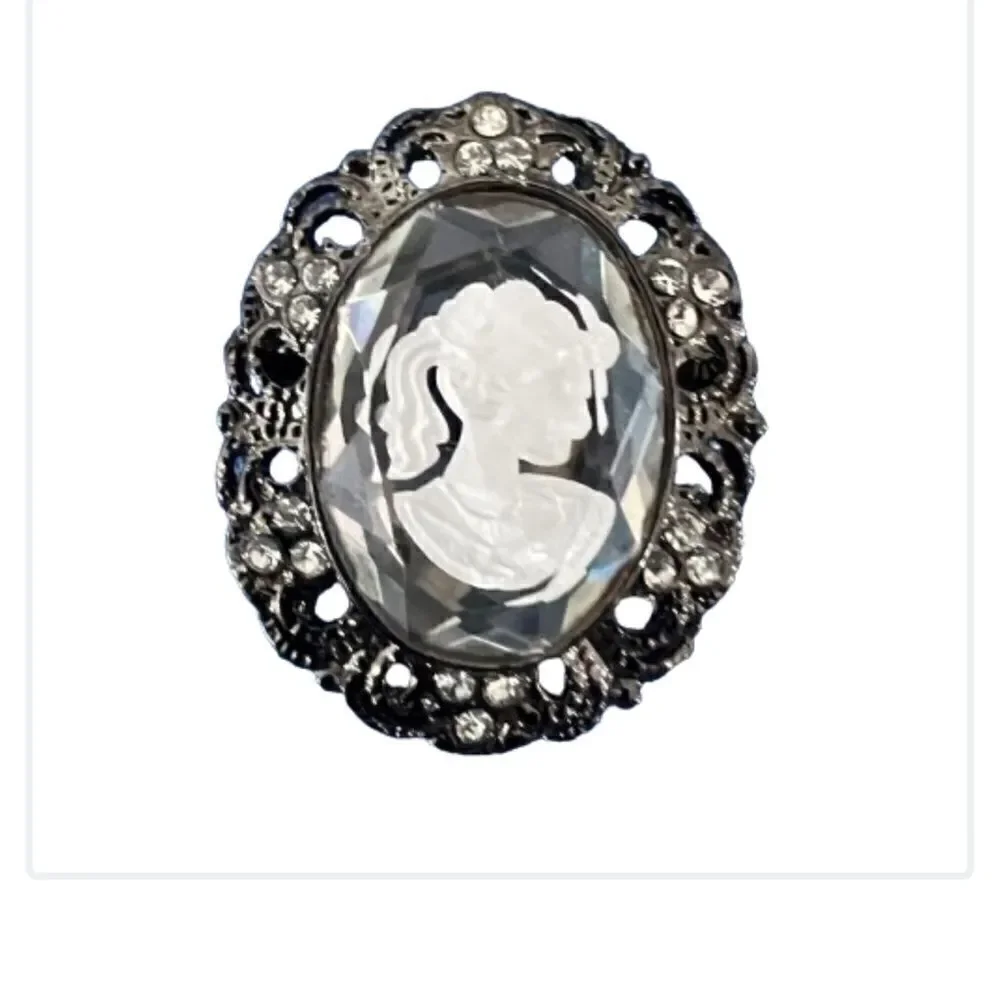 Vintage Black Metal Holographic Cameo Diamondesque Brooch‎